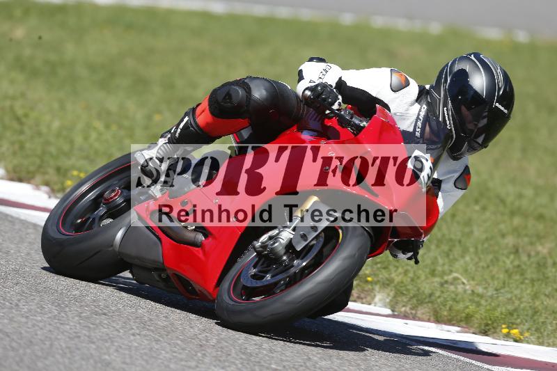 Archiv-2025/48 25.08.2025 Cornu Master School ADR/rot-rouge/63